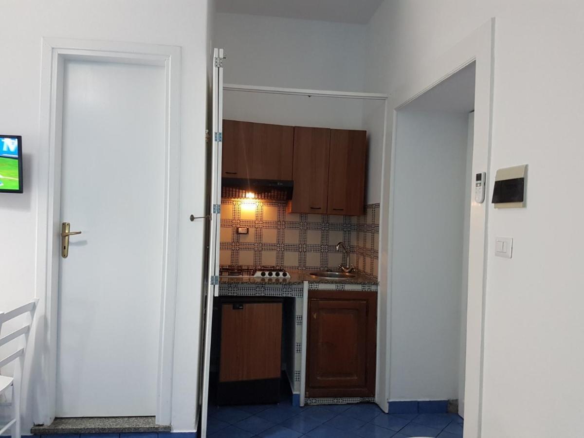 Lipari Centro Storico Flat 6 Mins From Port Apartamento Exterior foto